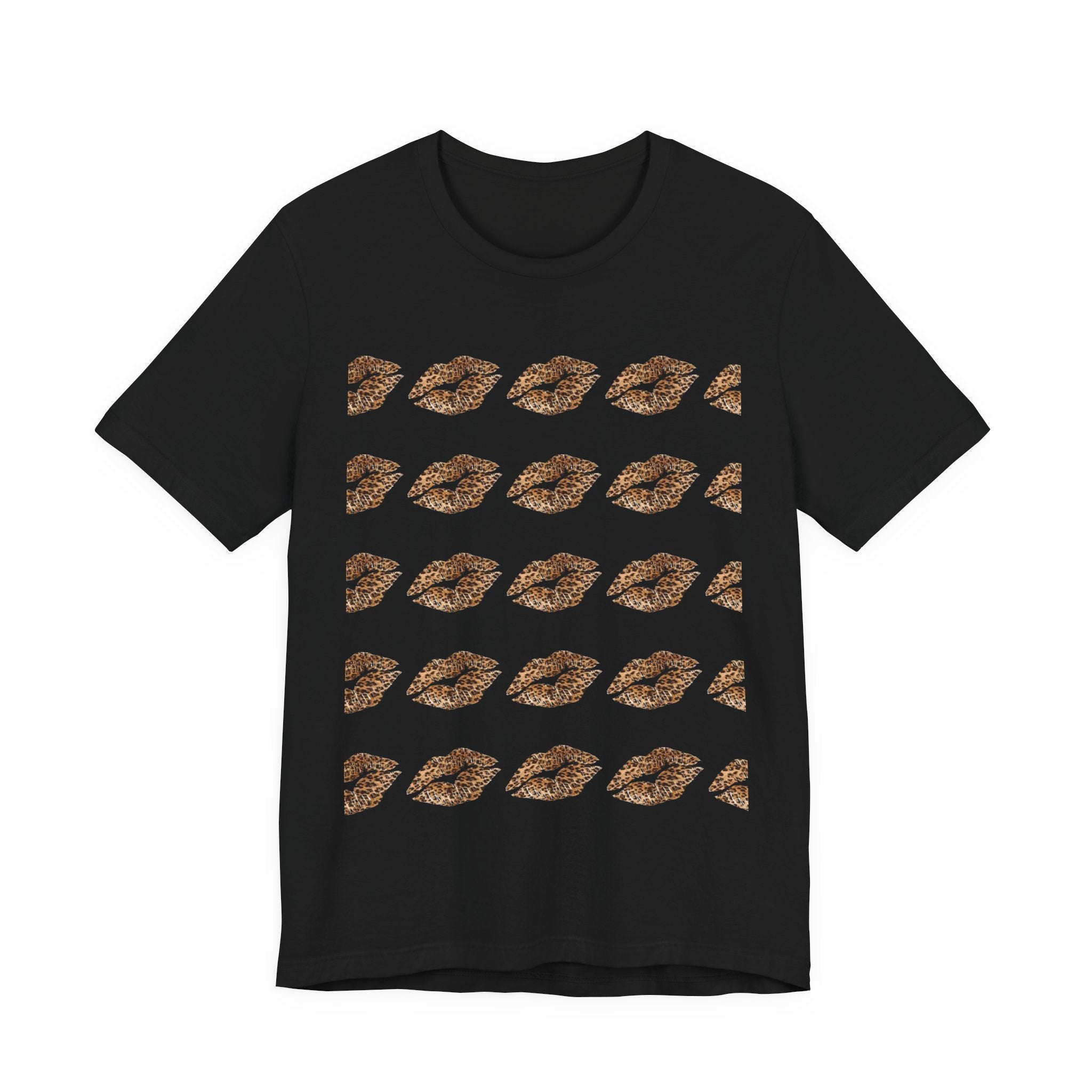Cheetah Kiss Pattern Tee – Repeating Lip Print Graphic T-Shirt
